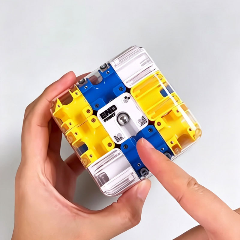 Nieuwigheden 3D Rolbal Doolhof - Brain Teaser Cube recensie en prijs