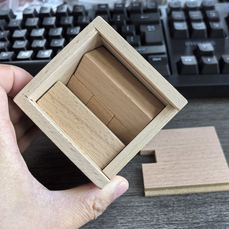 Magic IQ Schuine plaatsing van - Brain Teaser Cube recensie en prijs
